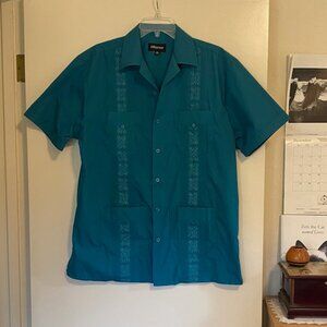 Men's Guayabera, Size Medium